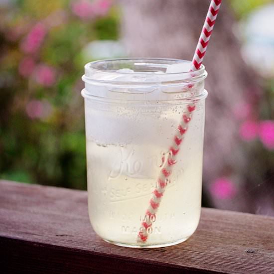 Fresh Lemongrass-Ginger Ale