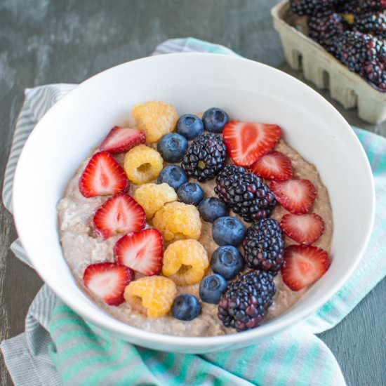 Chocolate Overnight Oats & Berries