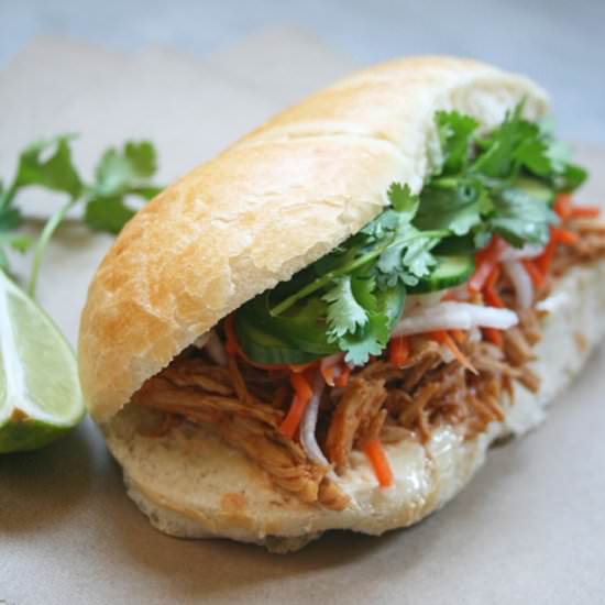 BBQ PULLED CHICKEN BANH MI SANDWICH