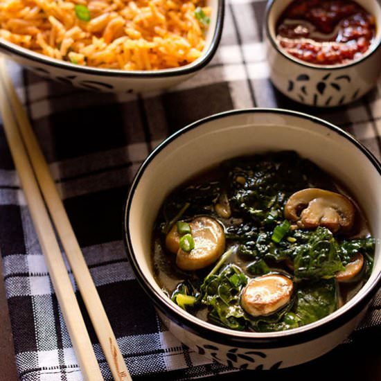 Kale and mushrooms in ginger sauce