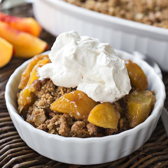 Vanilla-Bourbon Peach Crisp