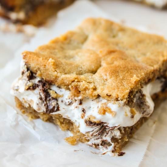 Peanut Butter S’mores Bars