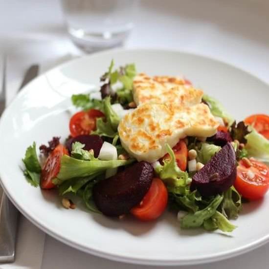 Halloumi and Beetroot Salad