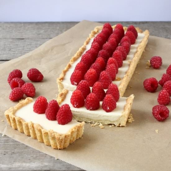 Panna cotta tart with raspberries