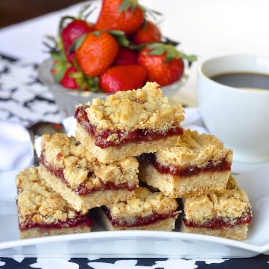 Strawberry Crumble