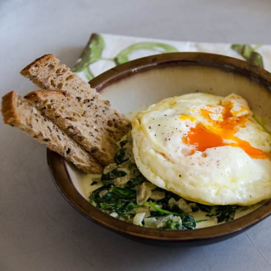 Fried Eggs with Creamy Spinach