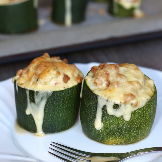 Zucchini, Stuffed with Soya Flakes