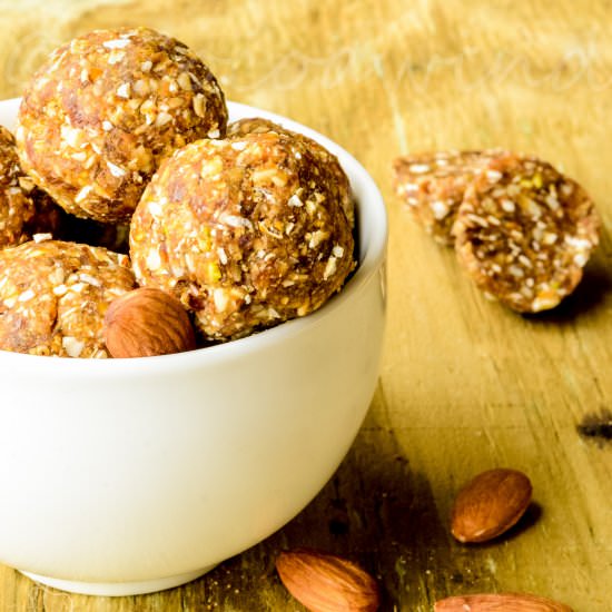 Oats-Dates-Flaxseed-Nuts Laddu