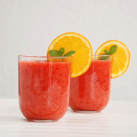 Strawberry Pear Orange Smoothie