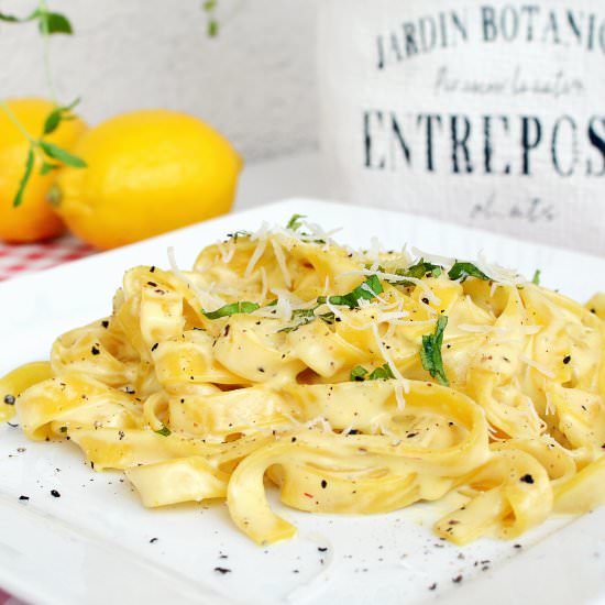 Pasta with Lemon Sauce