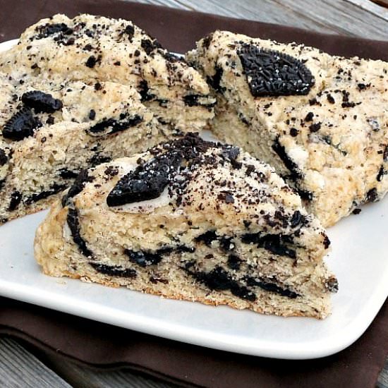 Oreo Cookies and Cream Scones