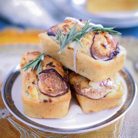 Fig and Goat Cheese Bread