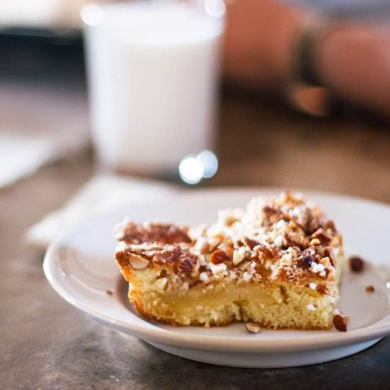 Best Apple Almond Cake
