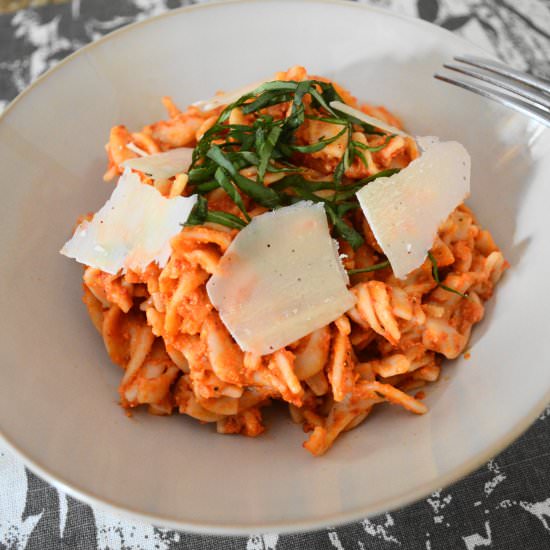 Smokey Roasted Red Pepper Pasta