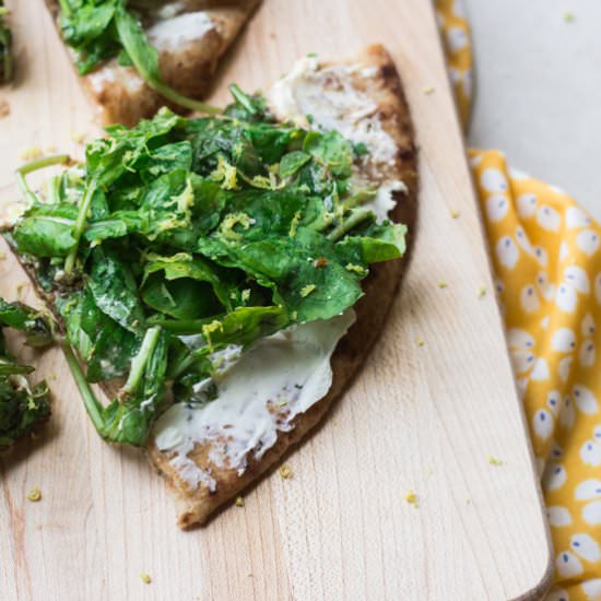 Lemon Arugula Toasted Naan Bites