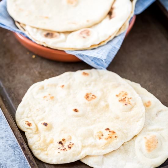 Easy, Vegan & Yeast-Free Flatbread