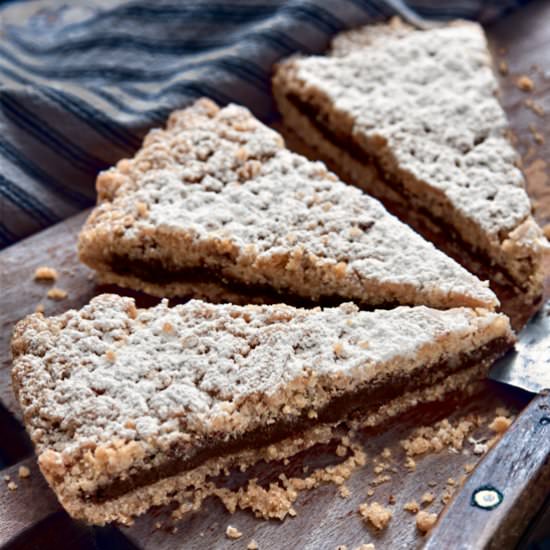 Home-made Nutella Crumble Tart