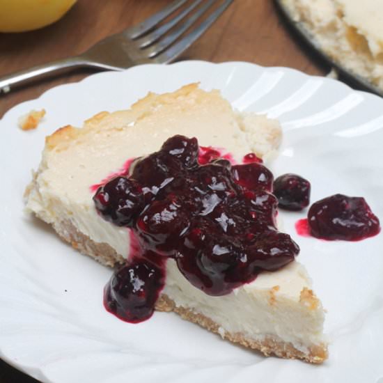 Yogurt Pie with Berry Compote