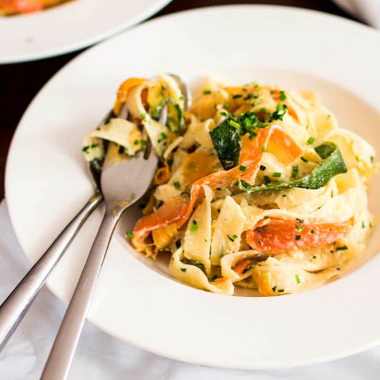 Pasta w/ Lemon Ricotta & Zucchini