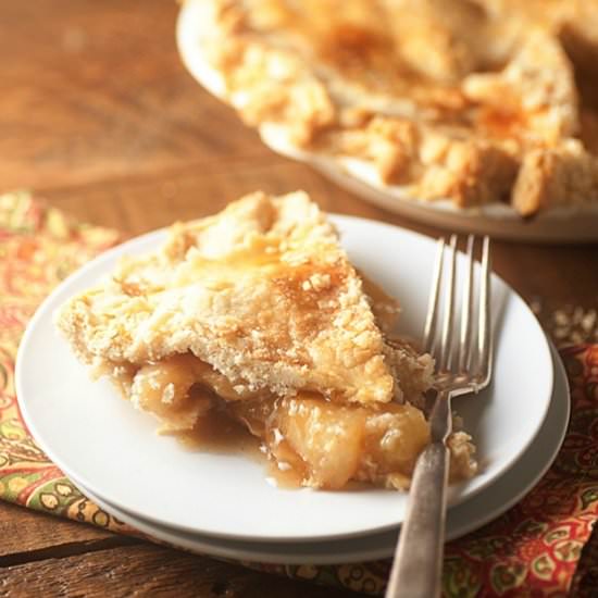 Ginger Bourbon Peach Pie