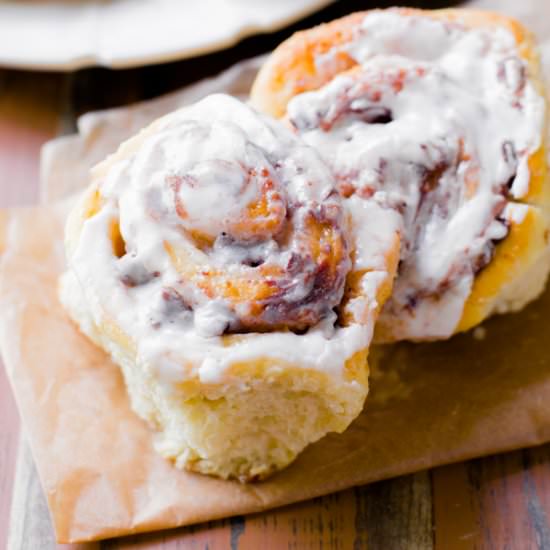 S’mores Cinnamon Rolls