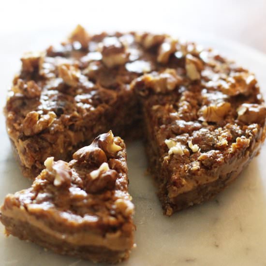 Mini Raw Caramel Peanut Pie