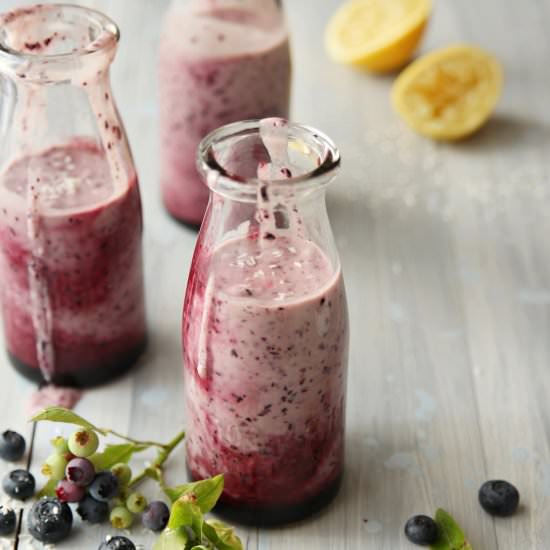 Blueberry and Lemon Smoothie