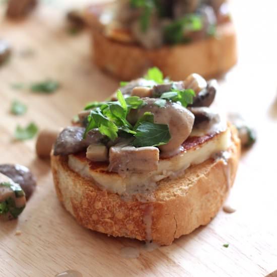 White Wine Mushroom Bruschetta