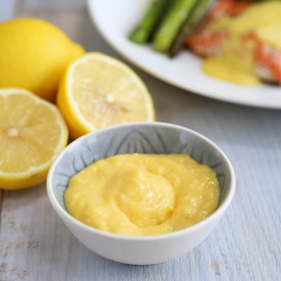 Easy Hollandaise Sauce