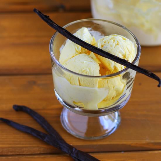 Easy, No-Churn Vanilla Ice Cream