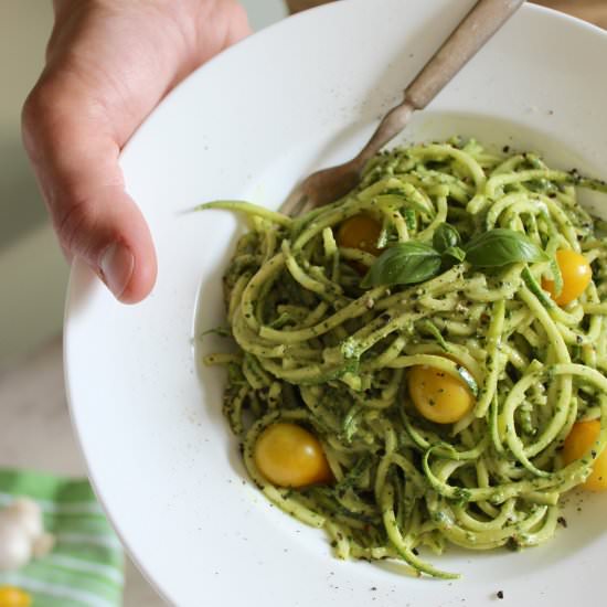 10-Minute Zucchini Pasta with Pesto