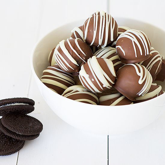 Oreo Cheesecake Truffles