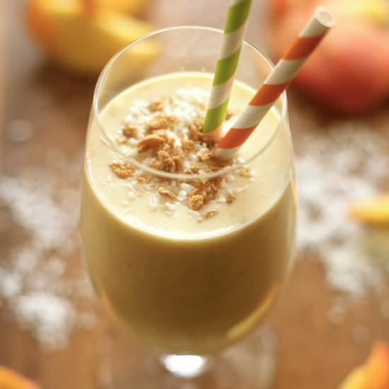 Peaches ‘n’ Cream Protein Smoothie