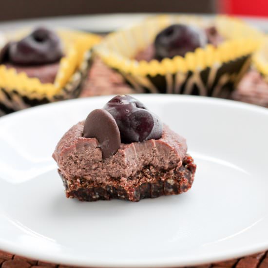 Paleo Chocolate cherry cheesecake