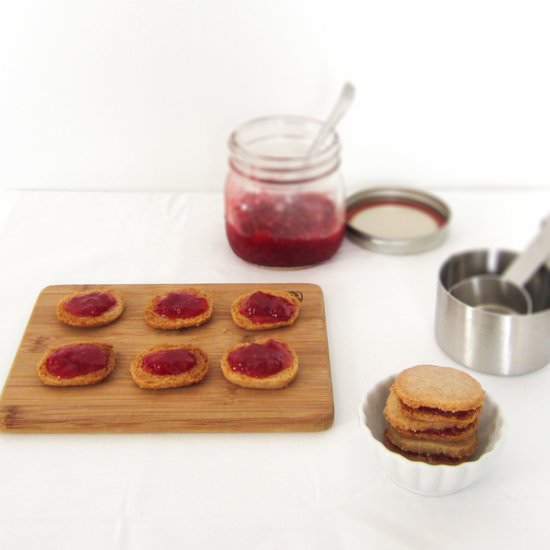 Cinnamon Shortbread Cookies and Jam