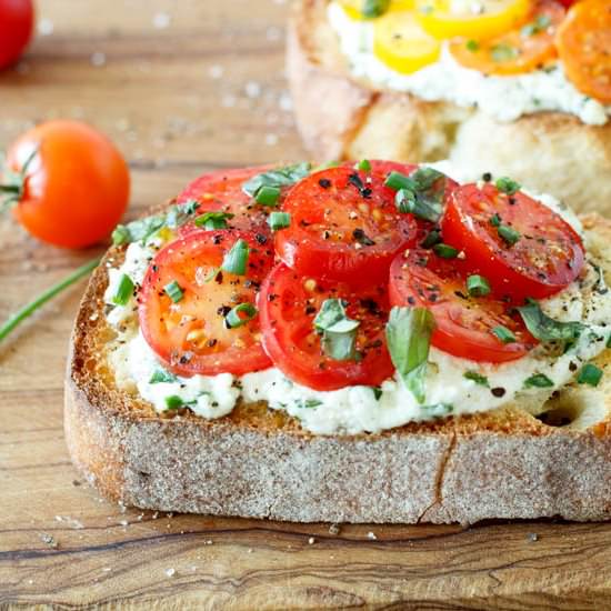 Tomato & Herbed Ricotta Bruschetta