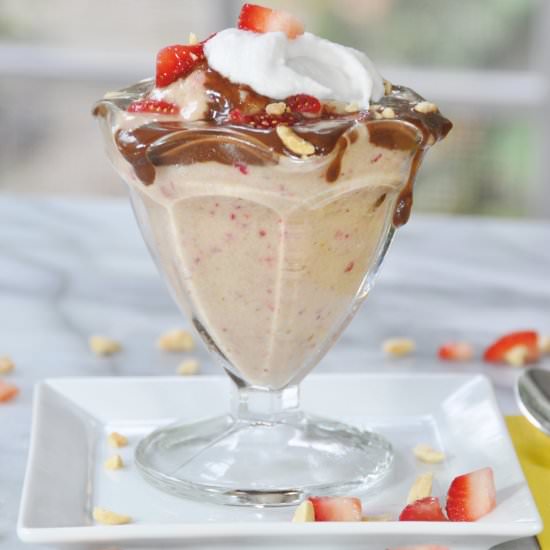 Vegan Strawberry Banana Sundae