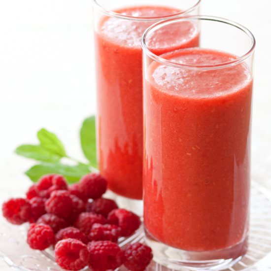 Peach and Raspberry Smoothie