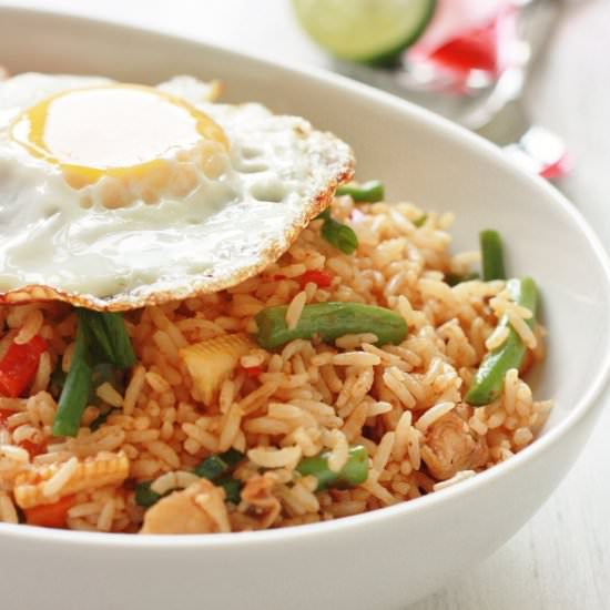 Thai curried fried rice