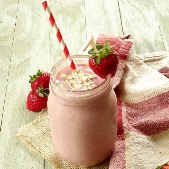 Strawberry Oat Smoothie