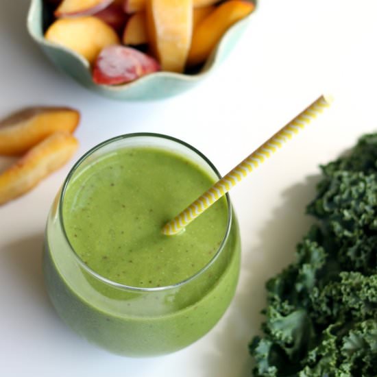 Peachy Pineapple Kale Smoothie