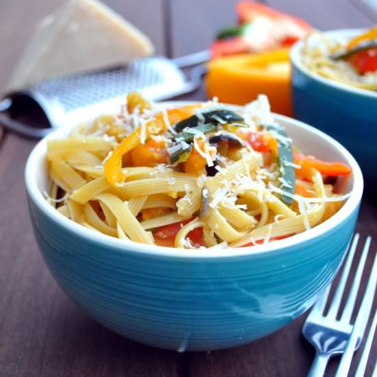 Pasta with Zucchini and Peppers