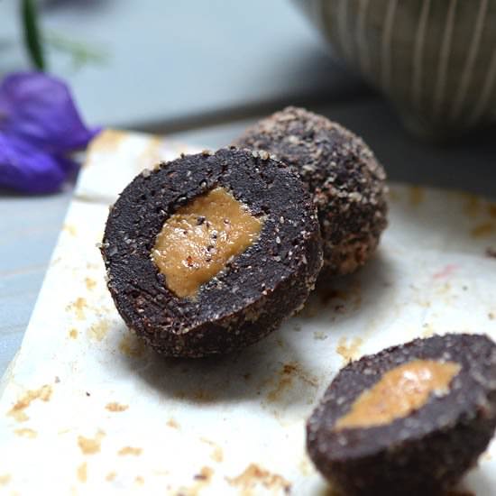 Date Balls with Surprise