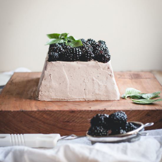 Blackberry Mascarpone Icebox Cake