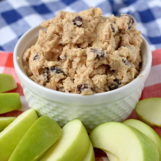 Oatmeal Raisin Cookie Dough Dip