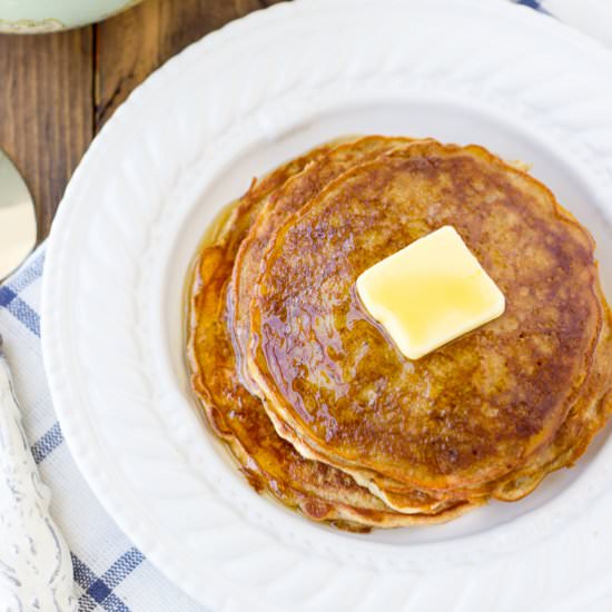 Overnight Oatmeal Cinnamon Pancakes