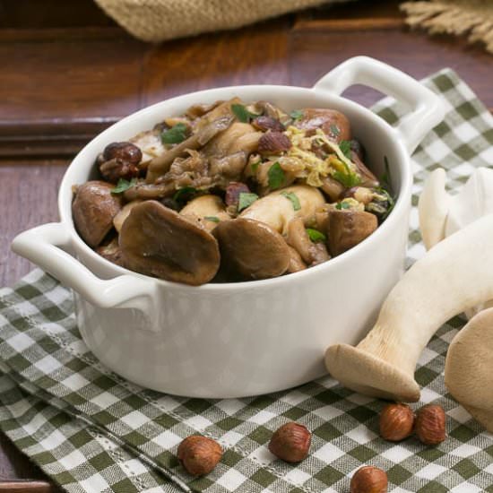 Mushrooms with Napa and Nuts
