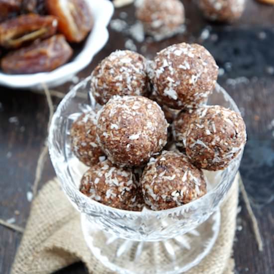 Coco Choco Chia Energy Balls