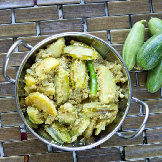 Potol aloo posto