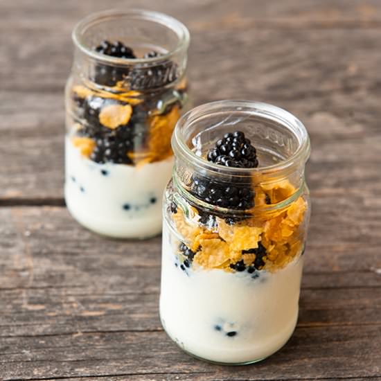 Summer dessert with yogurt